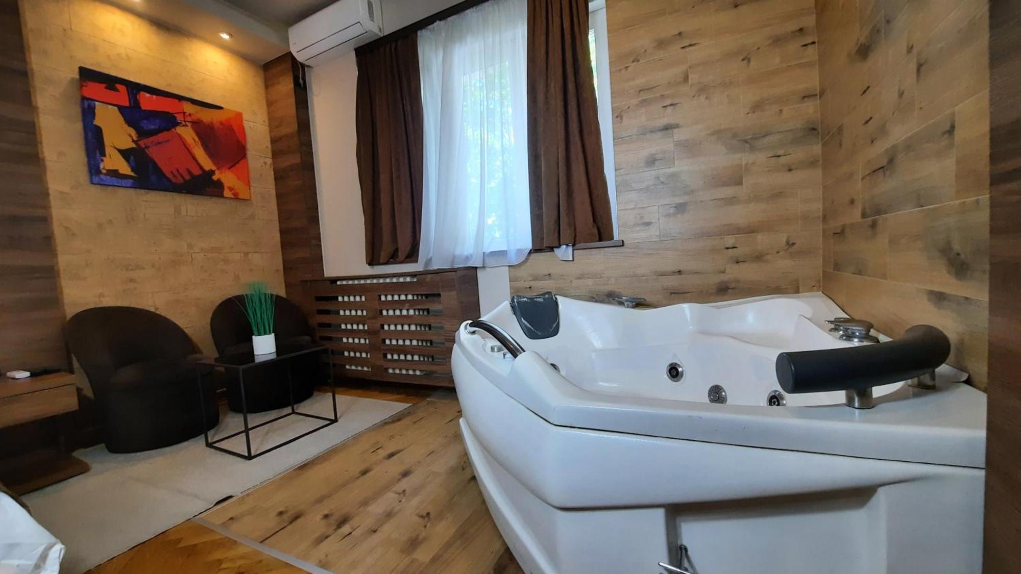 Stan Na Dan Apartman D Lux Jacuzzi 克拉古耶瓦茨 外观 照片