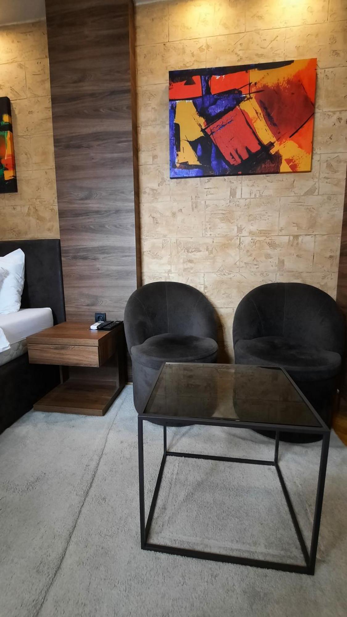 Stan Na Dan Apartman D Lux Jacuzzi 克拉古耶瓦茨 外观 照片