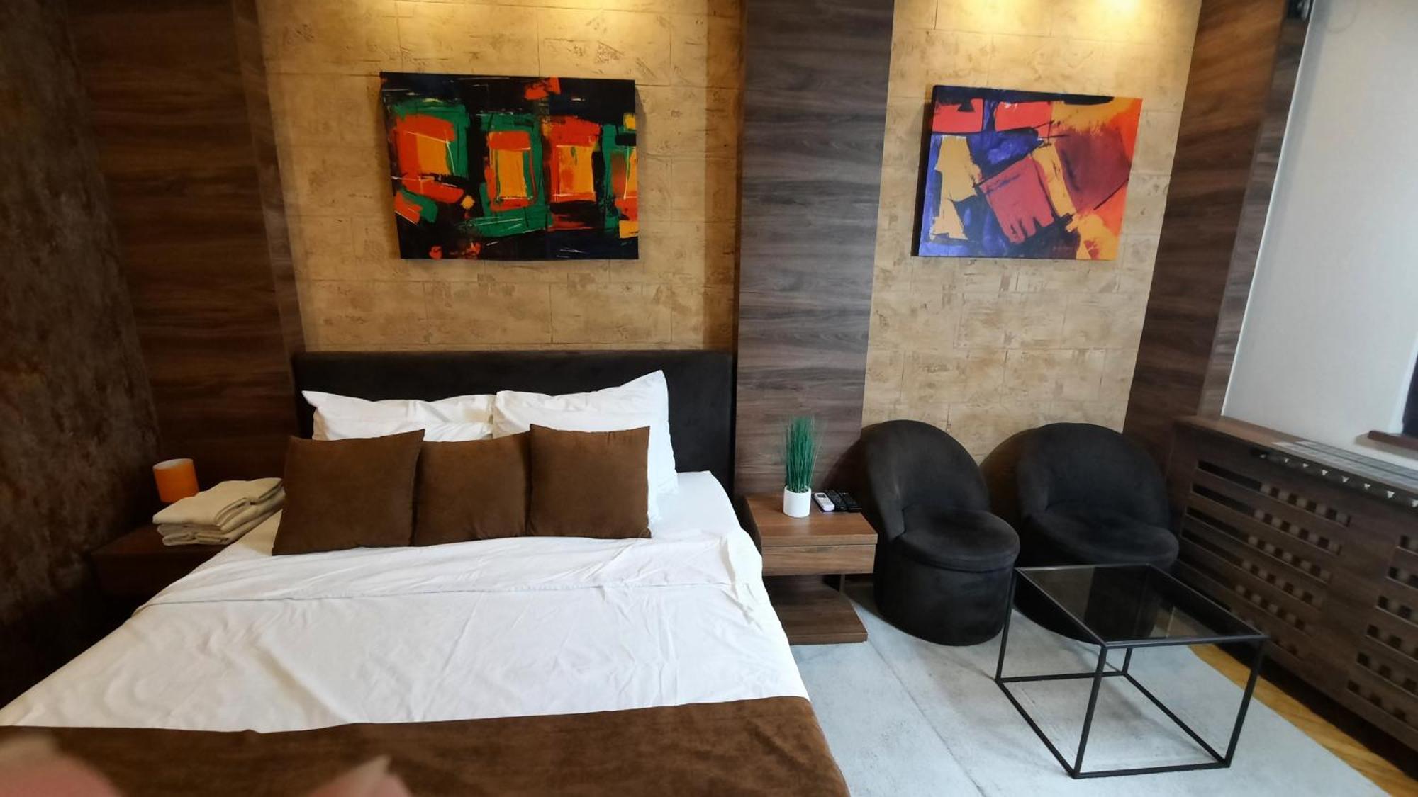 Stan Na Dan Apartman D Lux Jacuzzi 克拉古耶瓦茨 外观 照片